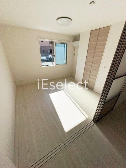 その他部屋・スペース　リビング隣の洋室です