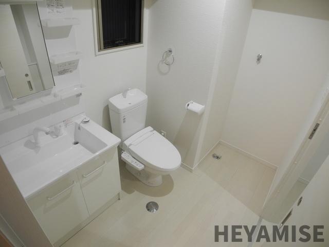 洗面設備　※反転間取りの別のお部屋の写真です※