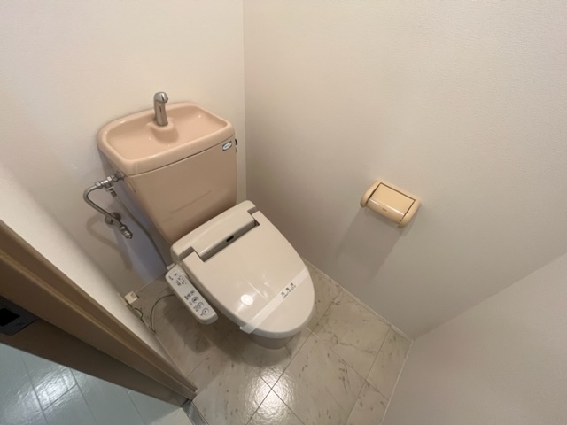 トイレ　※同施工会社のイメージ写真※