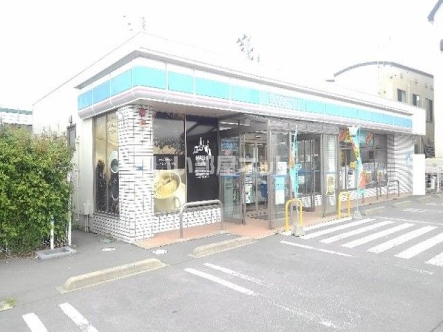 コンビニ　ローソン 青森港町店（コンビニ）まで328m