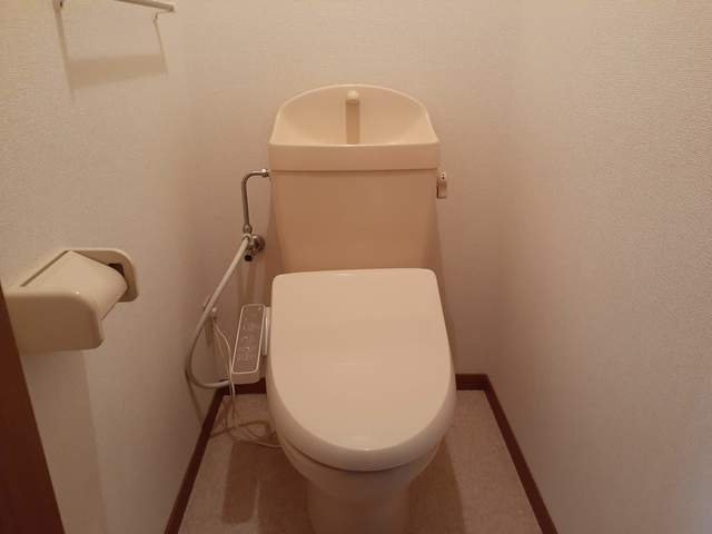 トイレ　トイレもきれいです