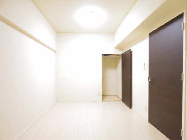 エントランス　中洋間