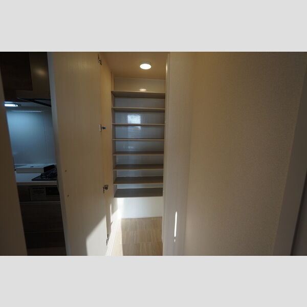 玄関　シューズクローク