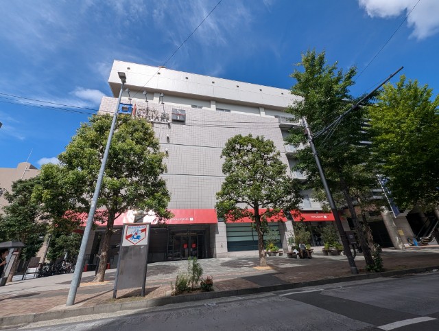 ショッピングセンター　青葉台東急スクエアSouth－1本館（ショッピングセンター）まで707m