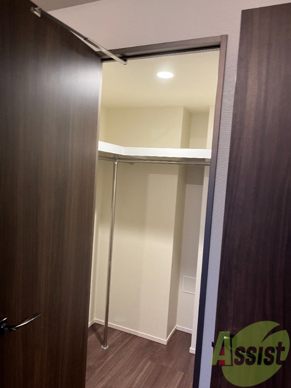 その他設備　収納はウォークインになっており何でもしまえそうです。