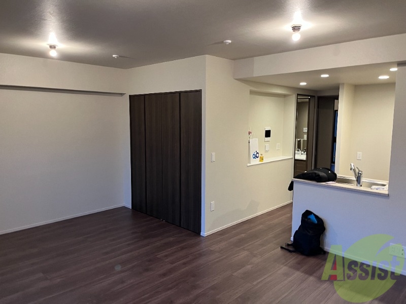 居室・リビング　広々とした２ＬＤＫ！　ゆったり使えるサイズ感がいいですね。