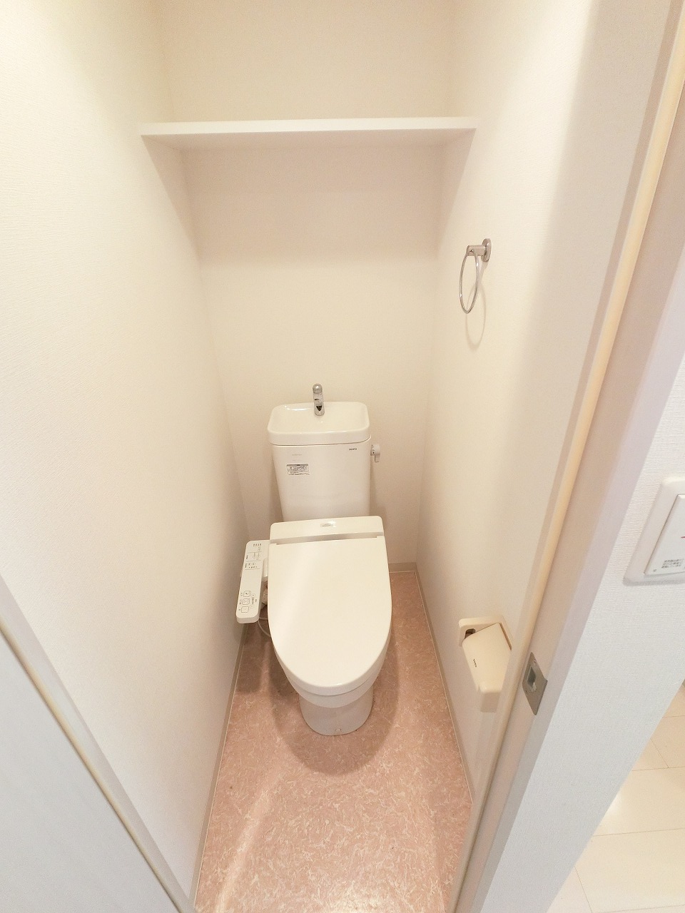 トイレ　※室内は現況を優先します