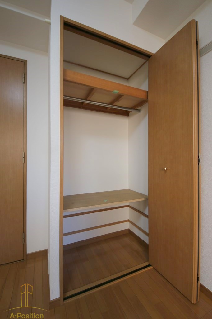 収納　プレサンス東本町