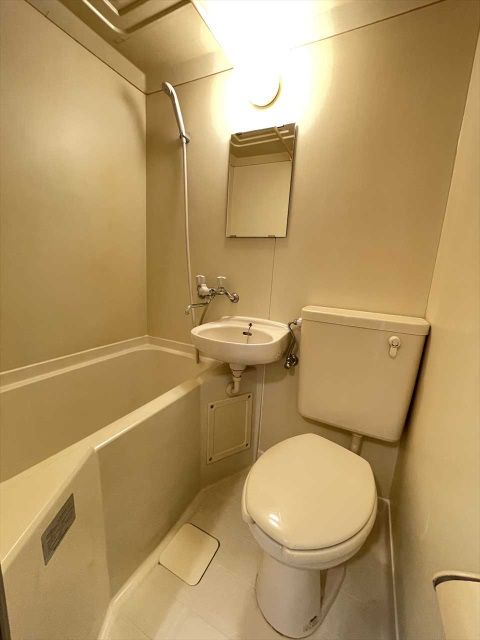 バス・シャワールーム