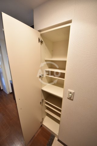 玄関　エイペックス京町堀II　シューズボックス
