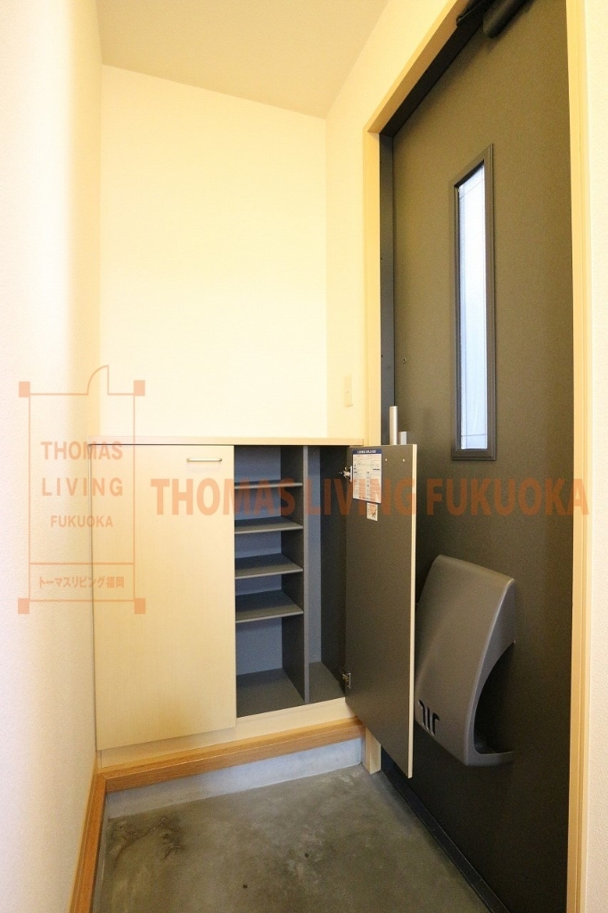 玄関　※写真を準備中のため、同シリーズの写真をご参照下さい。