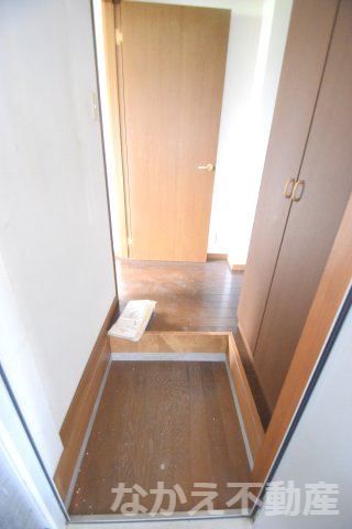 玄関　落ち着いた玄関です