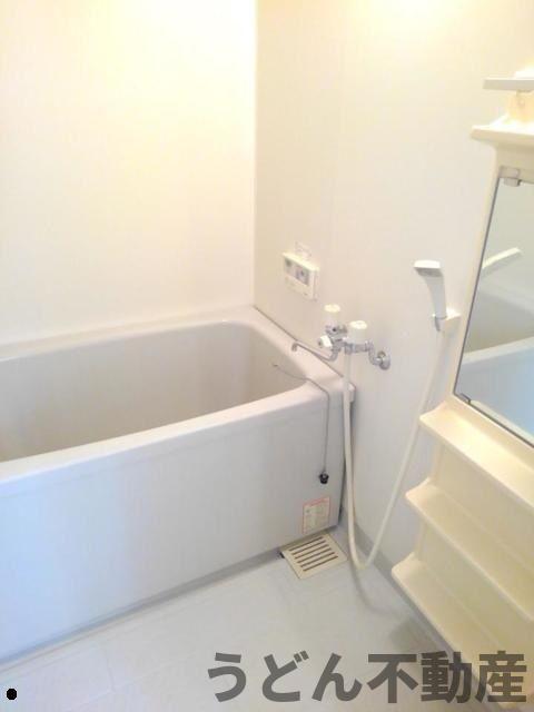 バス・シャワールーム　うどん県のお部屋探しはうどん不動産へ うどんちゃんとLINE