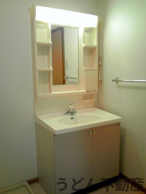 洗面設備　うどん県のお部屋探しはうどん不動産へ うどんちゃんとLINE