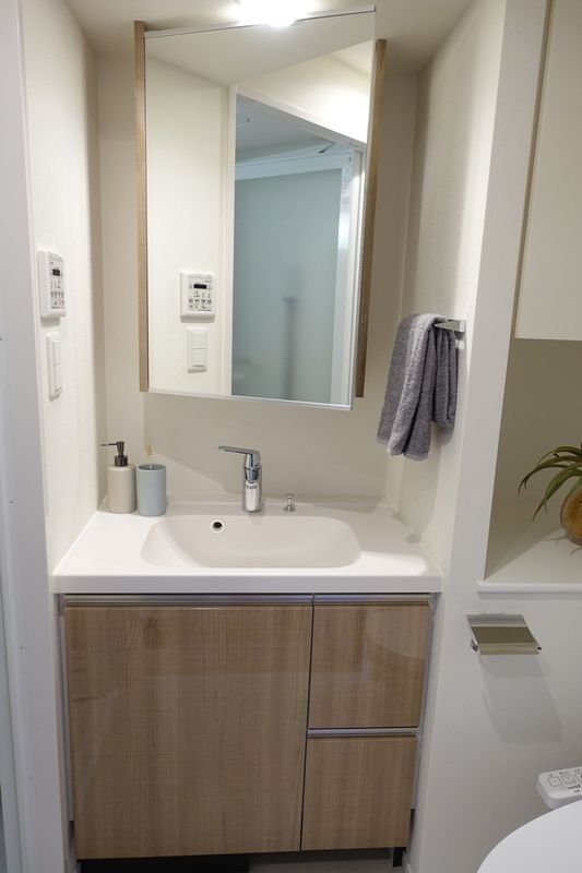 洗面設備　※モデルルーム参考写真 　家具家電配置例