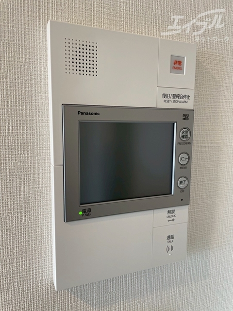 セキュリティ　モニター付きインターホンです。