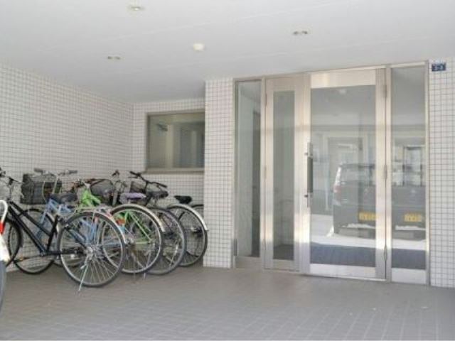 エントランス　エントランス