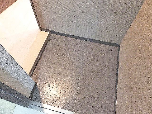 その他共有部分　玄関前