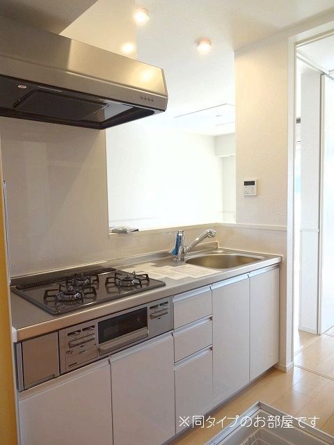 キッチン　写真は類似