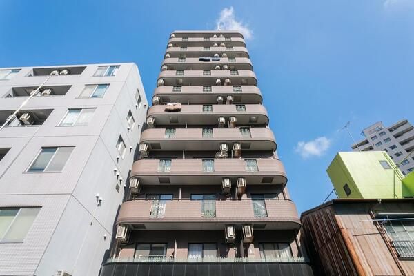 建物外観　【女性のお一人暮らしでも安心のセキュリティ♪】