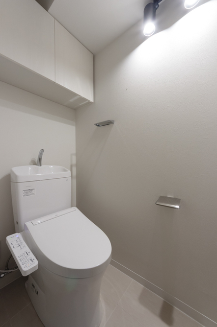 トイレ　※写真は同タイプ住戸です。