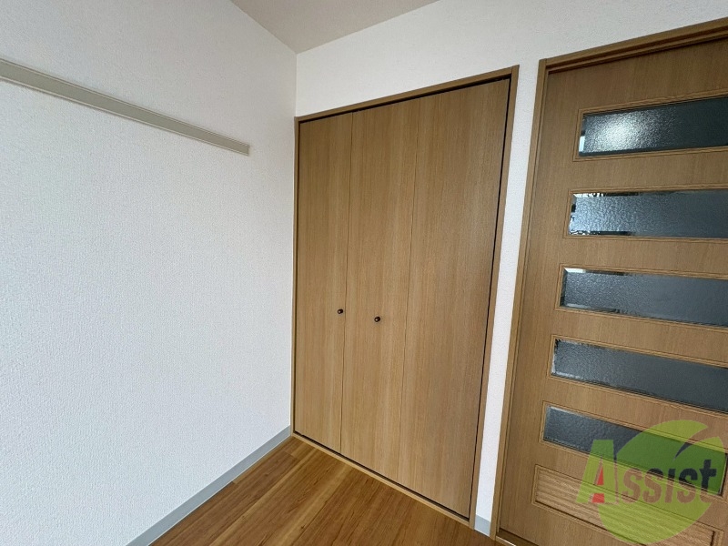 収納　お部屋にクローゼットがあるのは嬉しいですね。