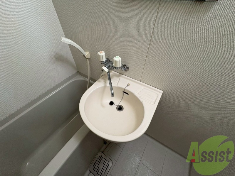 洗面設備　朝の身支度がスムーズになり移動の手間が減ります。