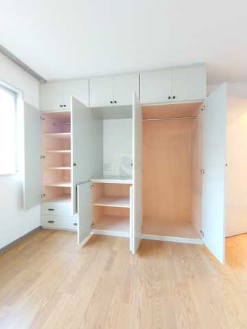 収納　クァドリフォリオ