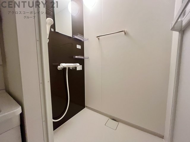 バス・シャワールーム　シンプルで機能的なユニットバスです！