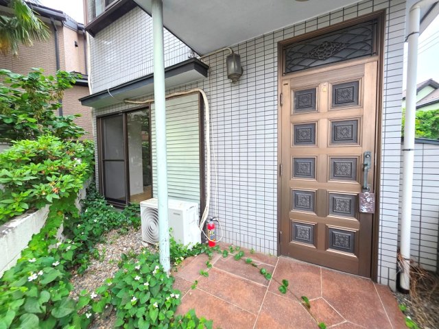 庭　玄関先