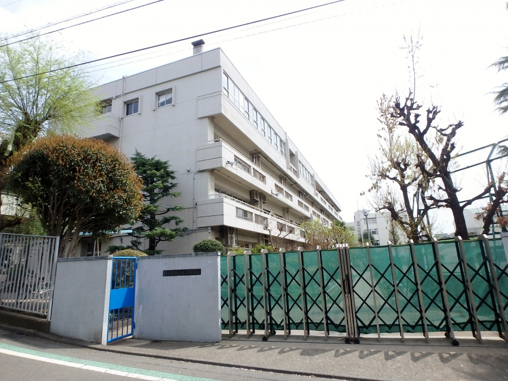 中学校　国分寺市立第二中学校（中学校）まで1123m