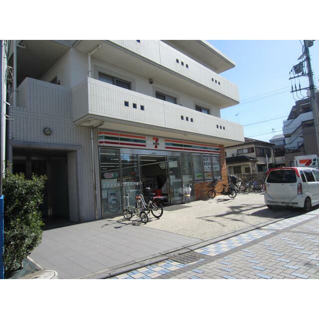 コンビニ　セブンイレブン鵠沼海岸店（コンビニ）まで775m