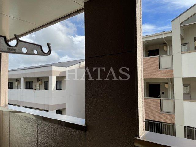 バルコニー　同物件別部屋です