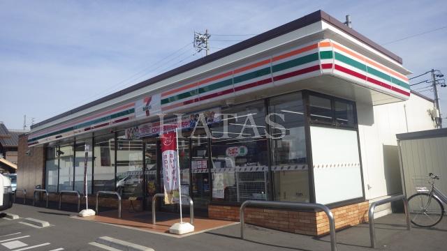 コンビニ　セブン－イレブン　東浦石浜駅西店（コンビニ）まで800m