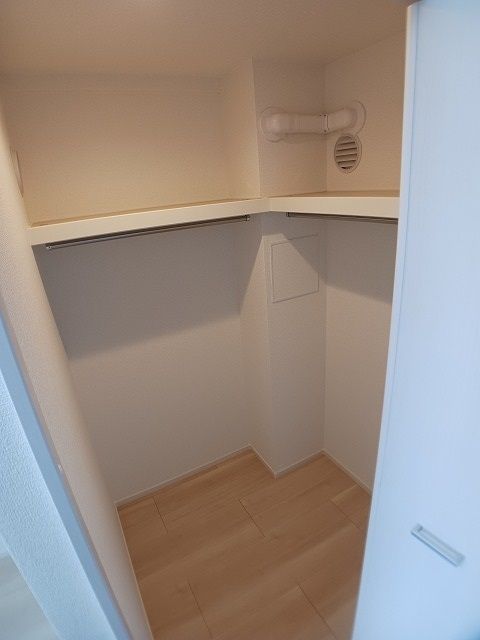 収納　ウォークインクローゼット