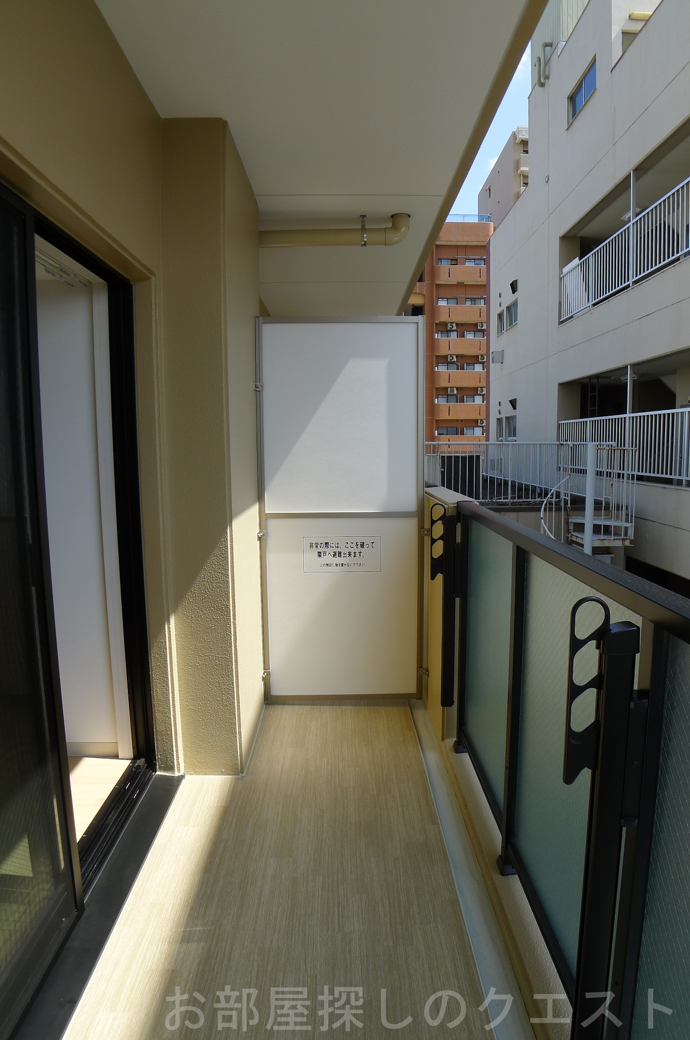 バルコニー　（写真は同タイプ）