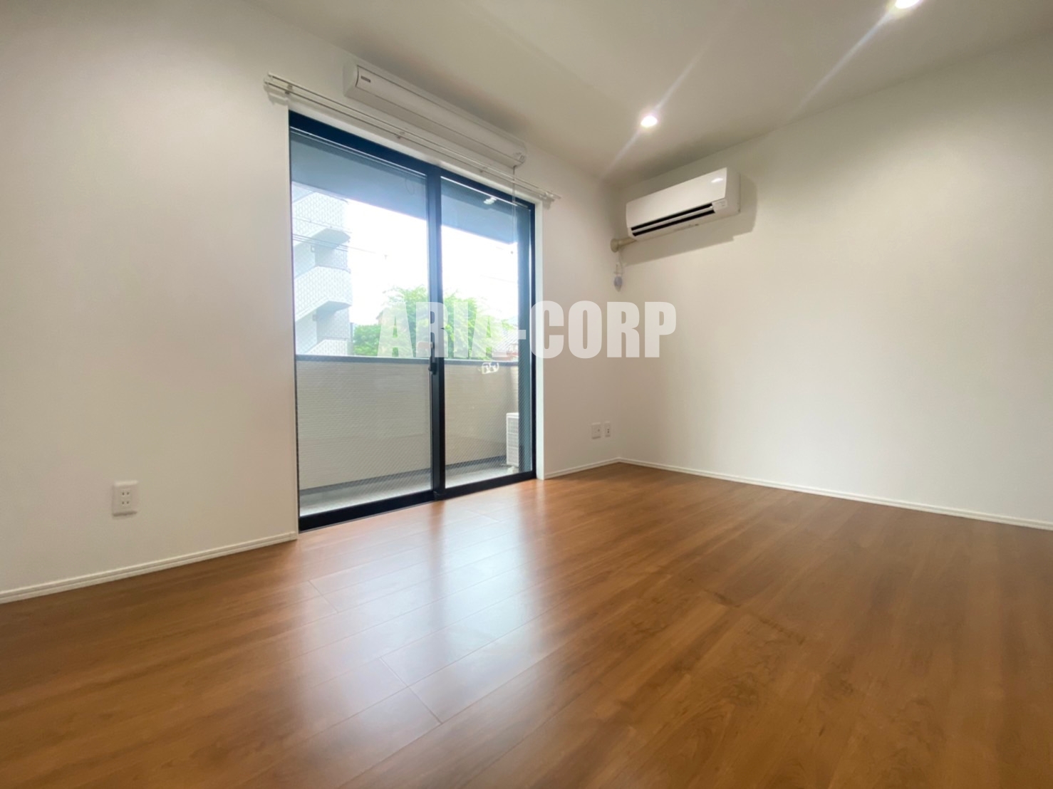 居室・リビング　幅のあるお部屋でレイアウトしやすい広さです♪