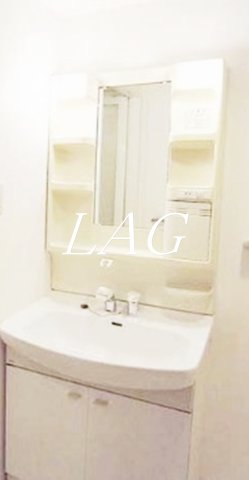 洗面設備　独立洗面台です。