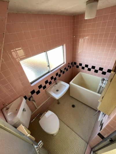 バス・シャワールーム