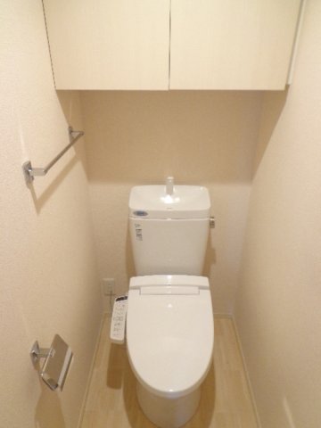 トイレ　※同物件別号室参考写真