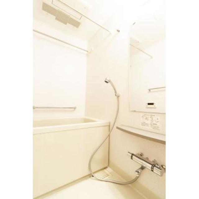 バス・シャワールーム　※写真は同タイプ住戸です。