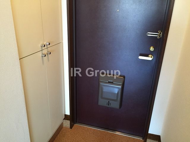 玄関　★広々とした玄関スペース★