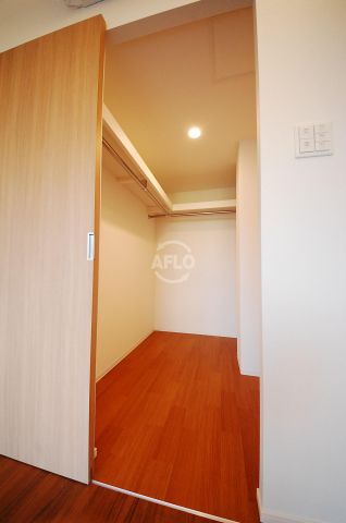 収納　One Shinmachi　ウォークインクローゼットあり