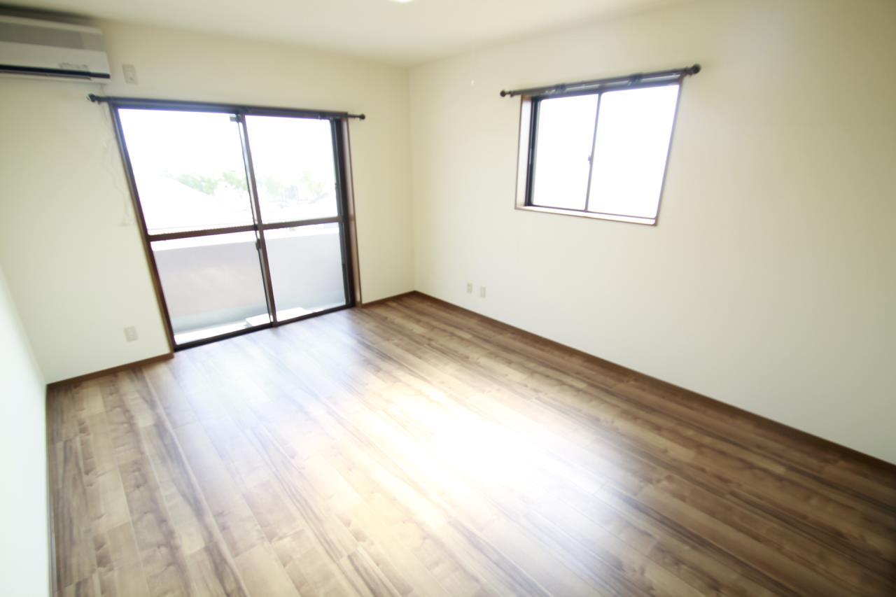 居室・リビング　居間