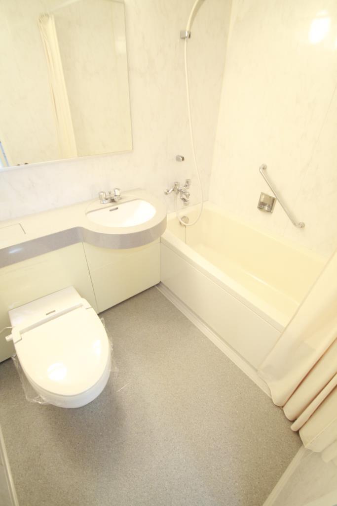 バス・シャワールーム　バス