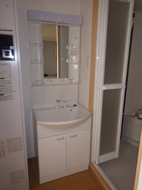 洗面設備　シャンプードレッサーで朝の身支度も楽ちん