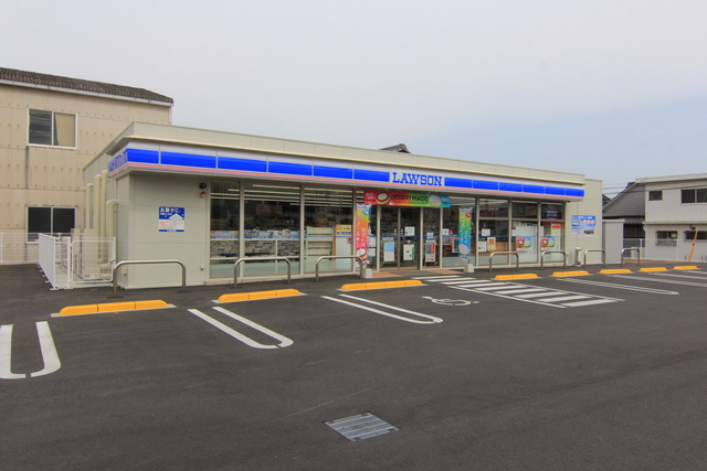 コンビニ　ローソン松山市坪北店（コンビニ）まで438m