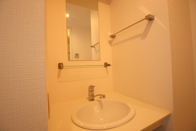 洗面設備　※別室の参考写真の為、現況優先です。