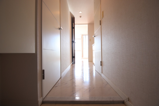 玄関　※別室の参考写真の為、現況優先です。