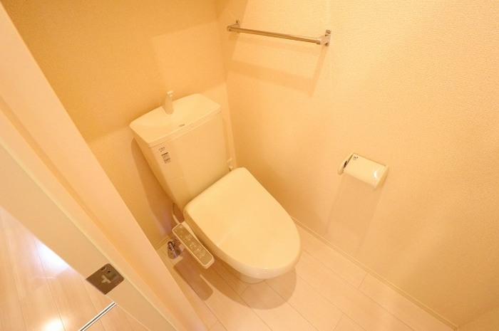 トイレ　シンプルで使いやすいトイレです